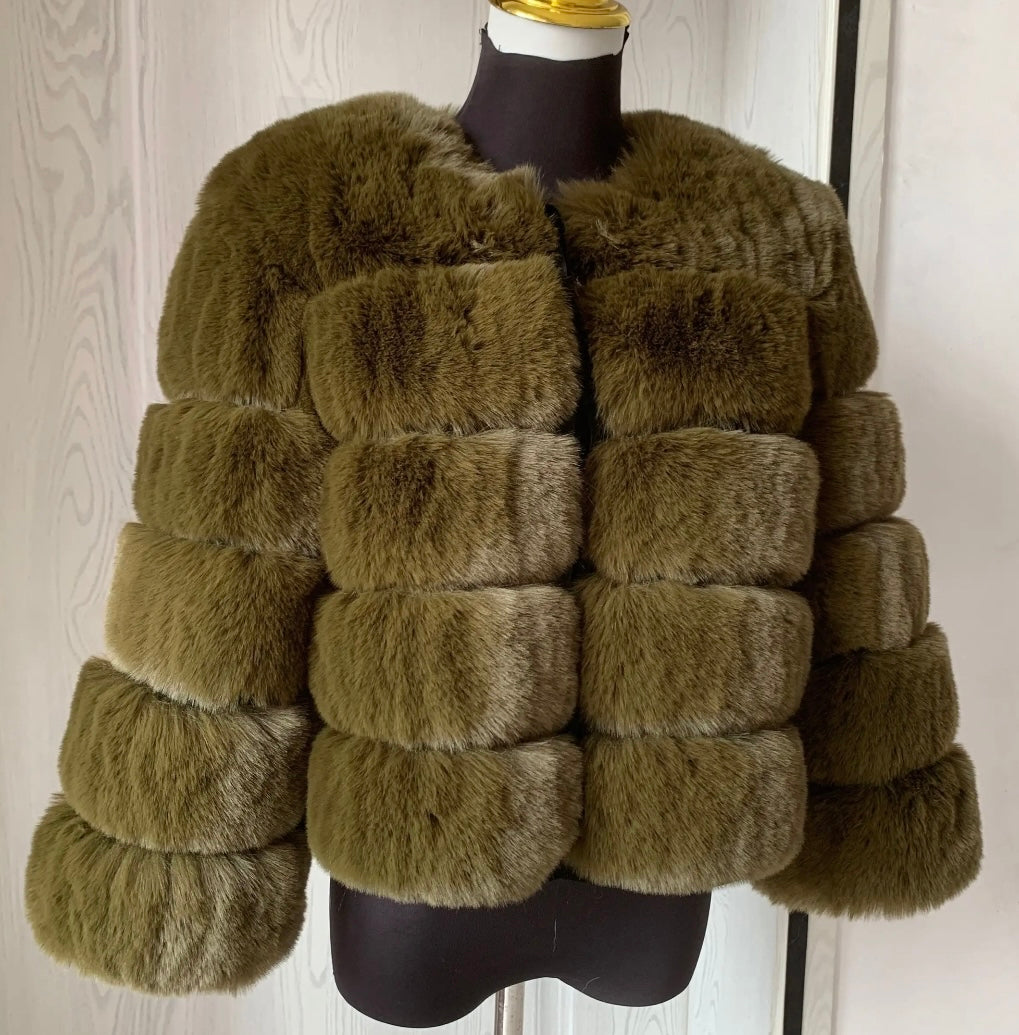 Faux Fur 5 Panel Fur Coat | Jacket. Our Stunning Faux Fur in Khaki, The Most High Quality Faux Fur with 5 panels, Featuring a mid crop sleeve length (50cm)